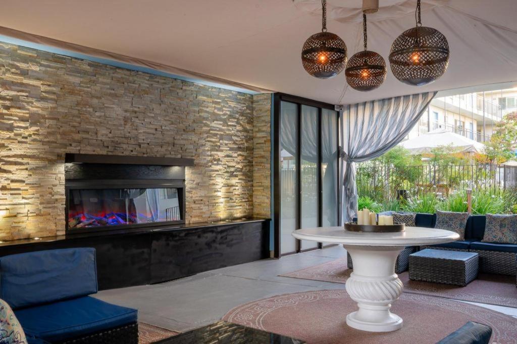 Marin Suites Hotel Corte Madera Eksteriør billede