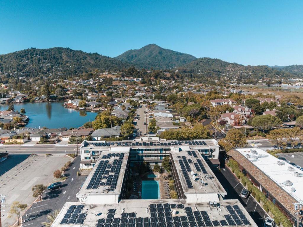 Marin Suites Hotel Corte Madera Eksteriør billede